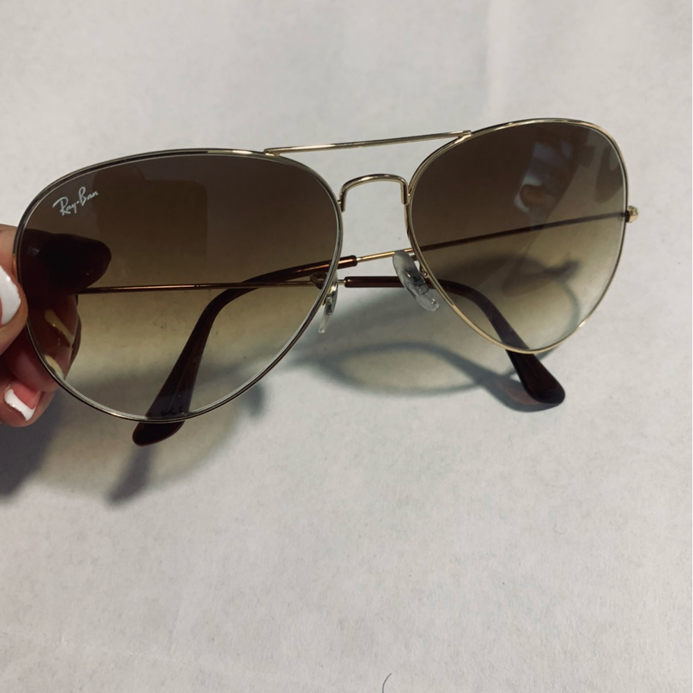 Ray Ban aviator sun glasses